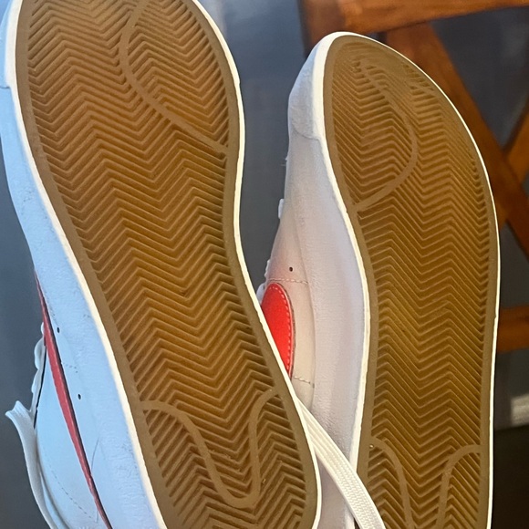 Nike High-Top Sneakers in White and Red with Teal Accents - Picture 5 of 7